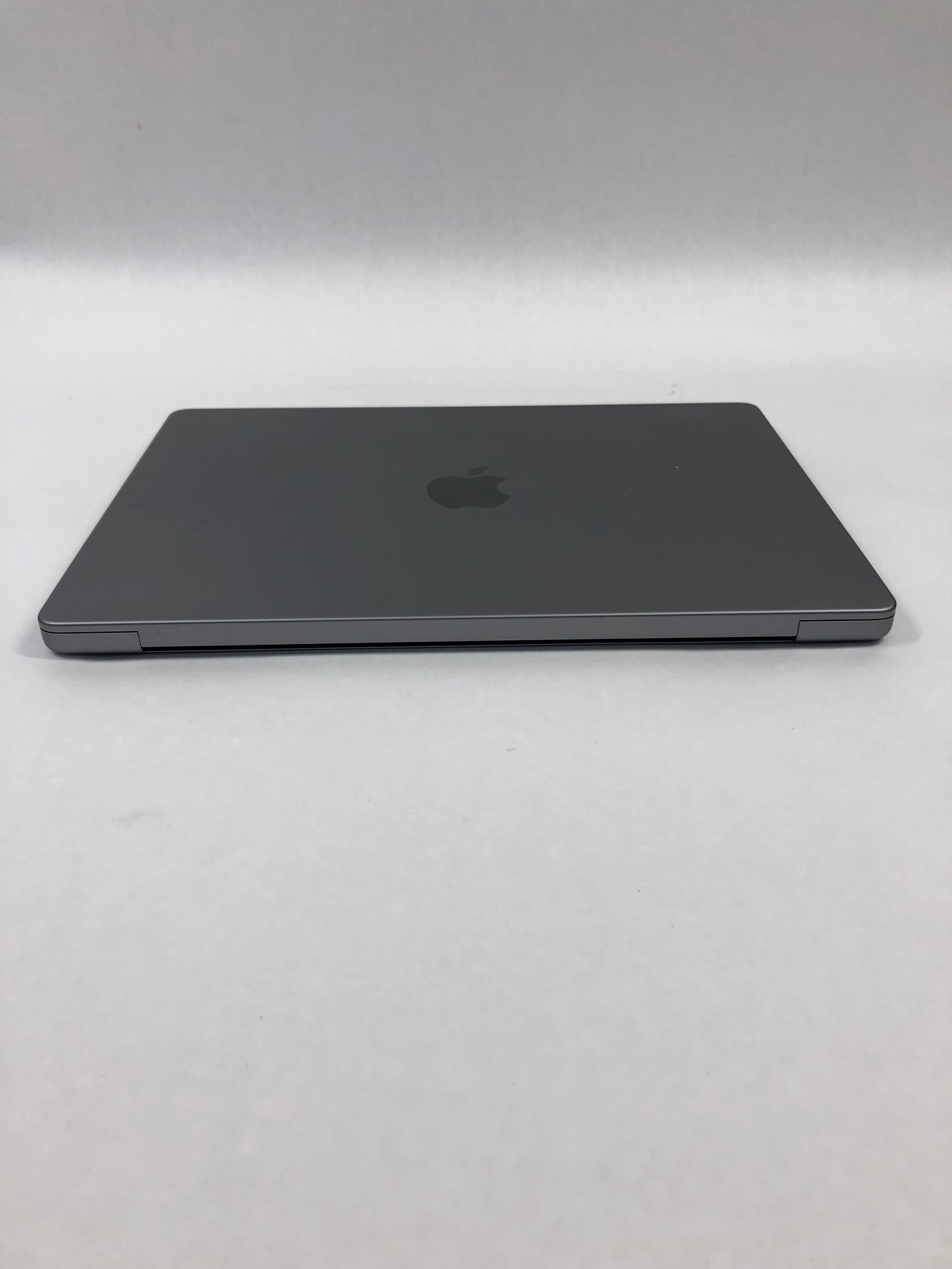 2021 Apple MacBook Pro 14" M1 Pro 3.2GHz 16GB RAM 512GB SSD Space Gray A2442